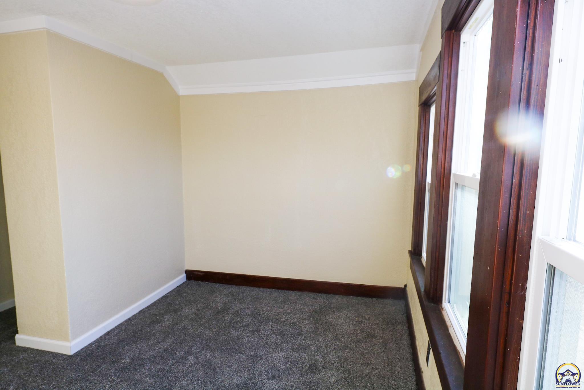 902 South 7th Street Burlington, KS 66839 - Photo 21 of 55