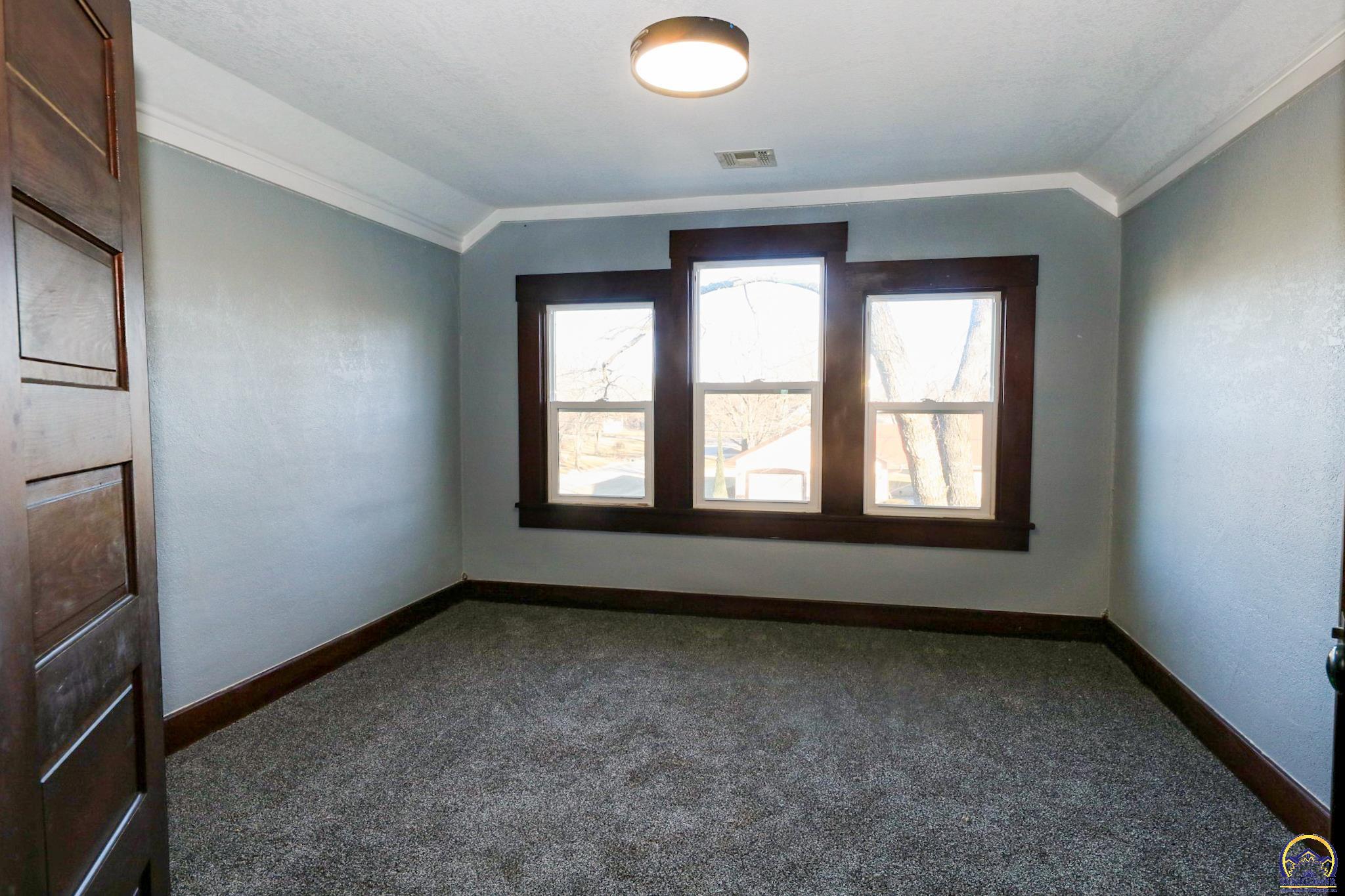 902 South 7th Street Burlington, KS 66839 - Photo 31 of 55