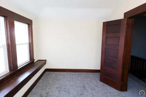$204,900 | 902 South 7th Street, Burlington, KS 66839