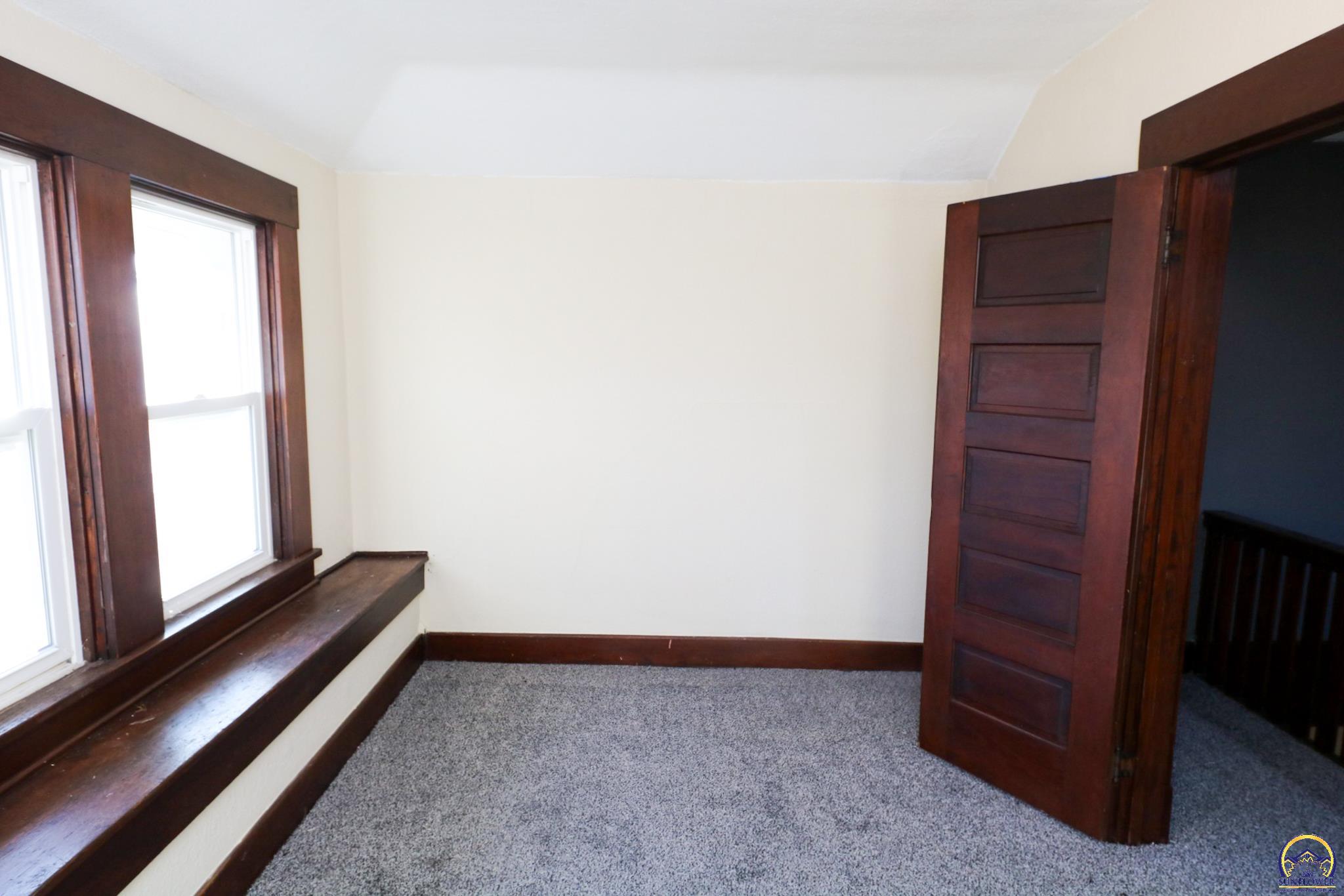 902 South 7th Street Burlington, KS 66839 - Photo 35 of 55