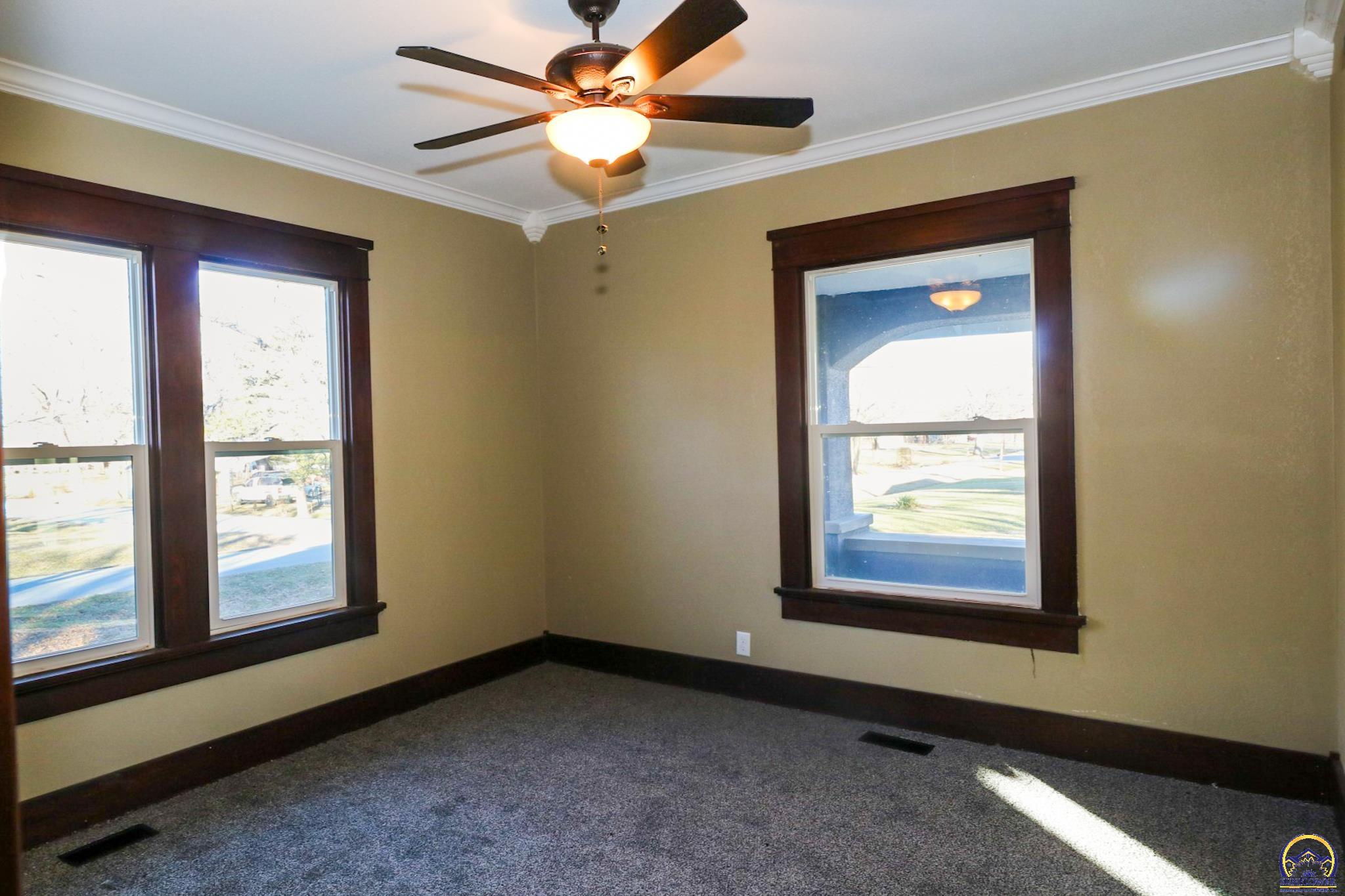 902 South 7th Street Burlington, KS 66839 - Photo 5 of 55