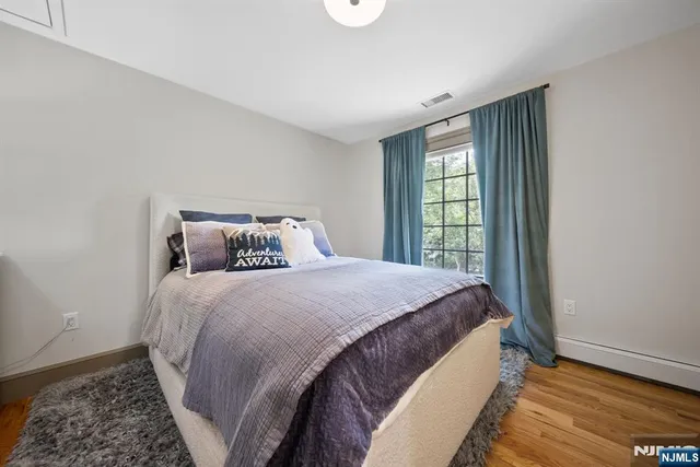 $925,000 | 30 Highwood Avenue, Midland Park, NJ 07432