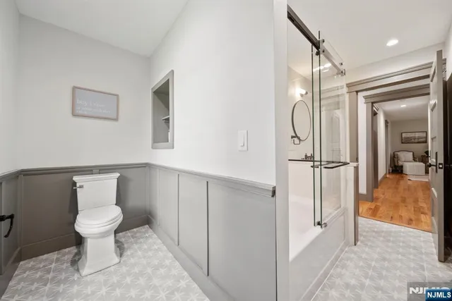 $925,000 | 30 Highwood Avenue, Midland Park, NJ 07432