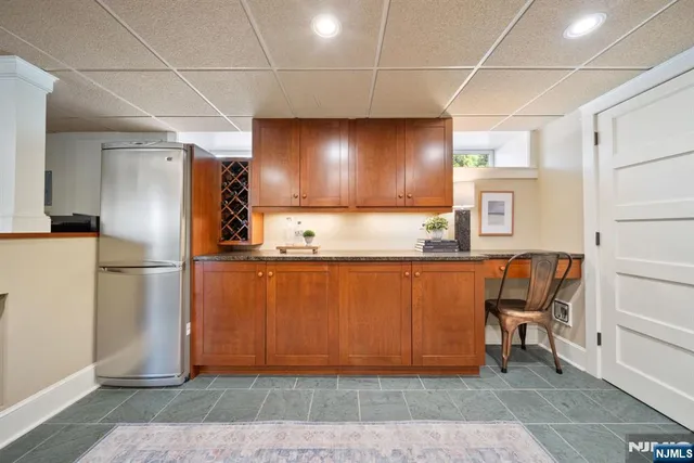 $925,000 | 30 Highwood Avenue, Midland Park, NJ 07432