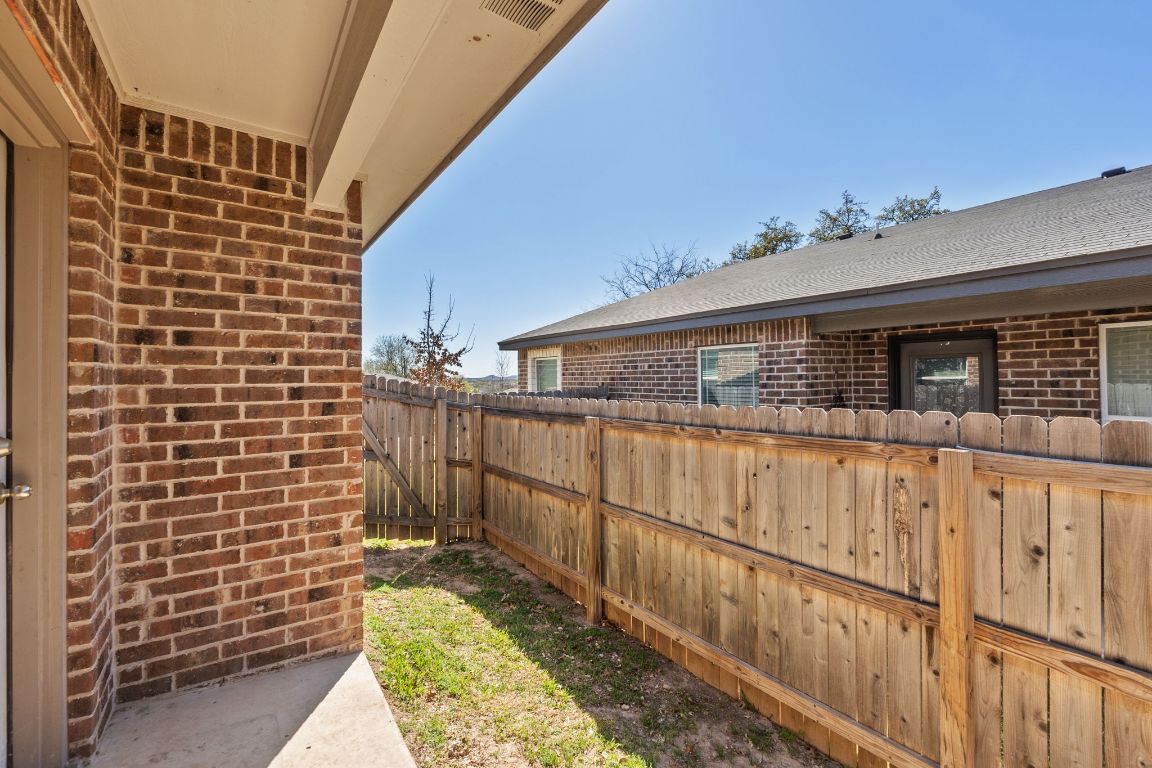 917 Ramblewood Street, Unit B Harker Heights, TX 76548 - Photo 32 of 39 a view of a balcony