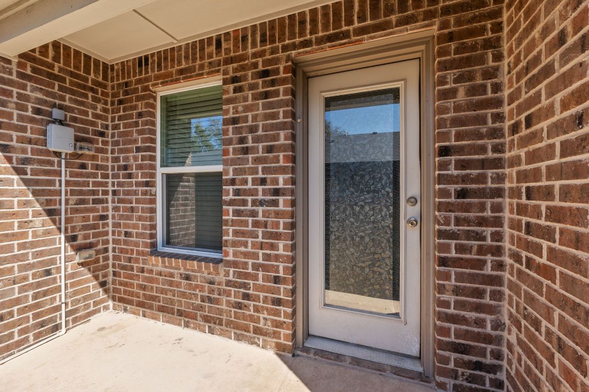917 Ramblewood Street, Unit B Harker Heights, TX 76548 - Photo 34 of 39 a view of a brick wall