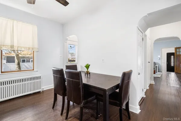 $689,000 | 1517 10th Street, West Babylon, NY 11704