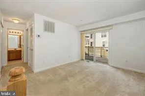 $2,700 | 655 A Main Street, Unit 655A, Gaithersburg, MD 20878