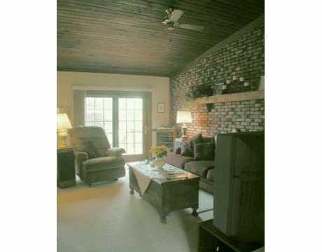 1742 Bower Hill Road Pittsburgh, PA 15243 - Photo 4 of 7