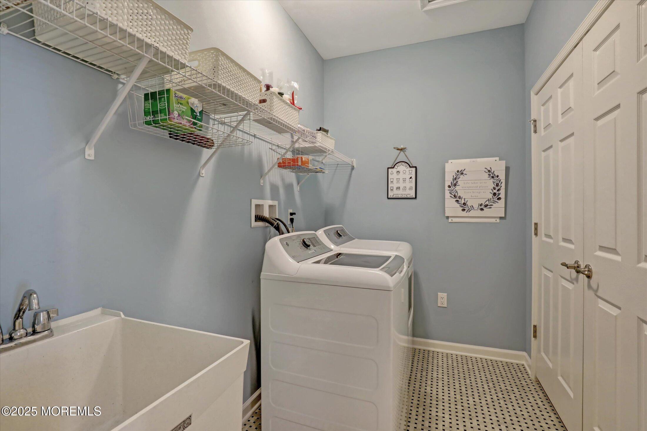 24 Moonlight Way Howell, NJ 07731 - Photo 20 of 34 a bathroom with a bathtub and shower