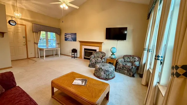 $340,000 | 2075 Longwood Court, Romeoville, IL 60446