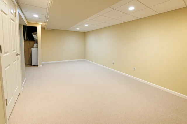 $340,000 | 2075 Longwood Court, Romeoville, IL 60446