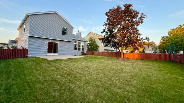 $340,000 | 2075 Longwood Court, Romeoville, IL 60446