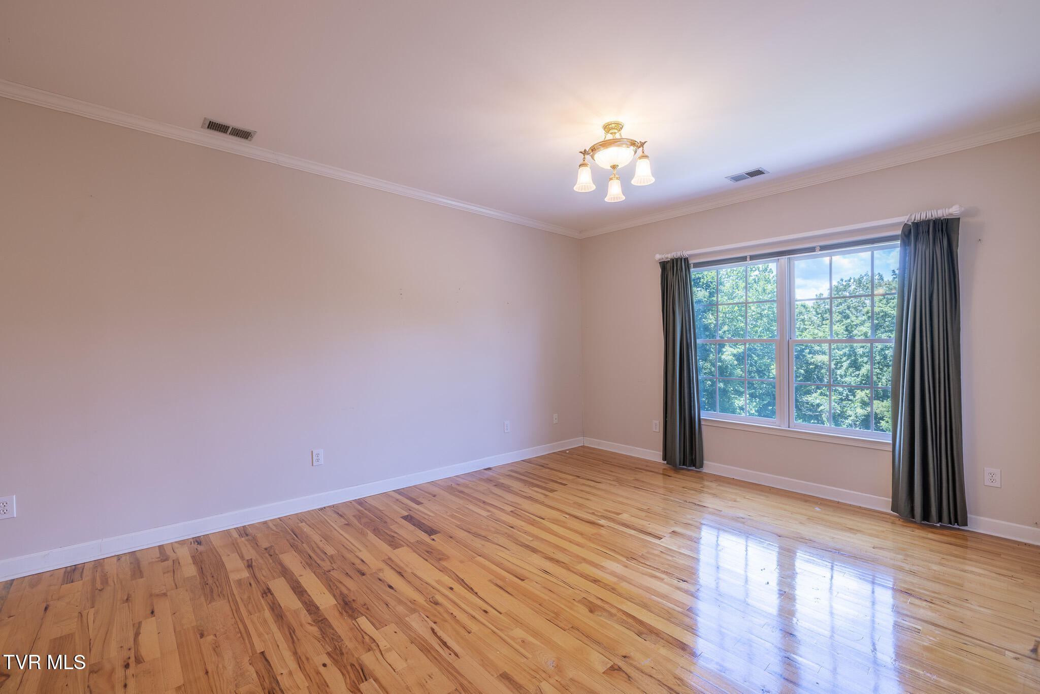 566 Beechwood Road Kingsport, TN 37663 - Photo 22 of 45 1R9A6147-HDR