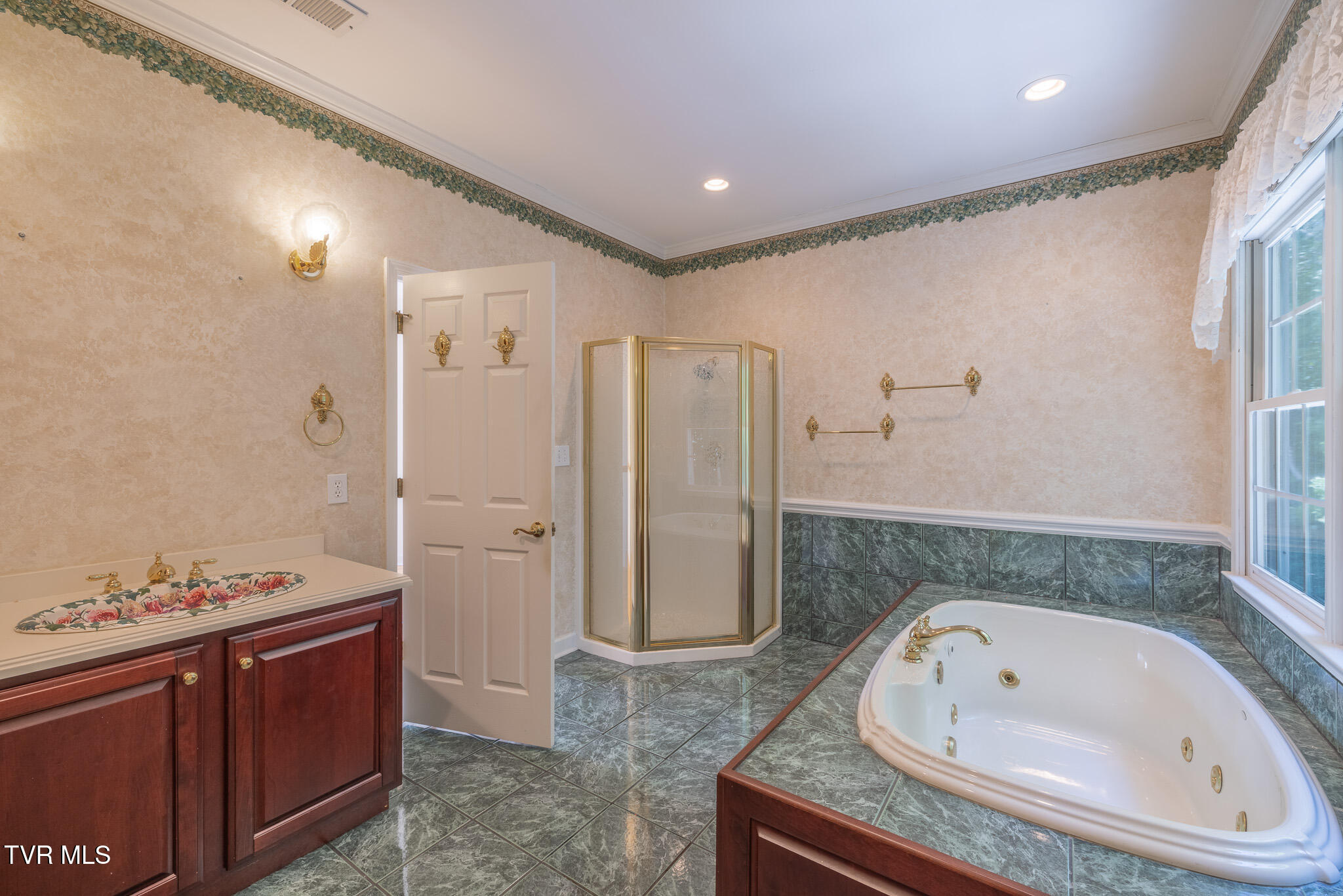566 Beechwood Road Kingsport, TN 37663 - Photo 27 of 45 1R9A6162-HDR