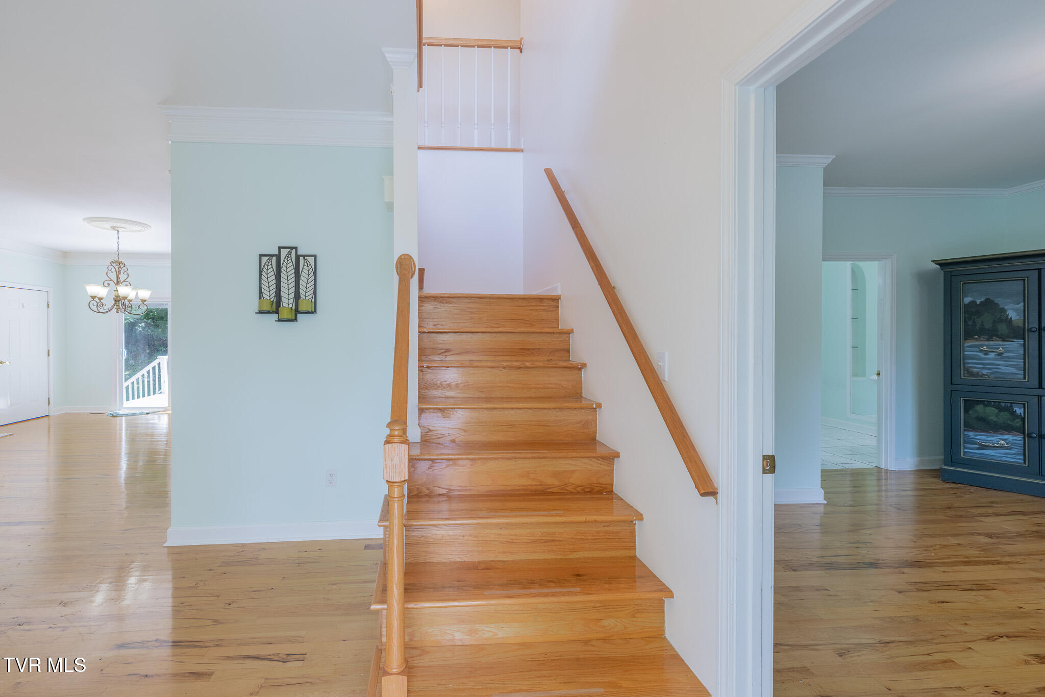 566 Beechwood Road Kingsport, TN 37663 - Photo 3 of 45 1R9A6081-HDR