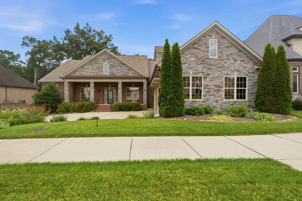 $1,099,000 | 333 Bournemouth Lane, Hermitage, TN 37076