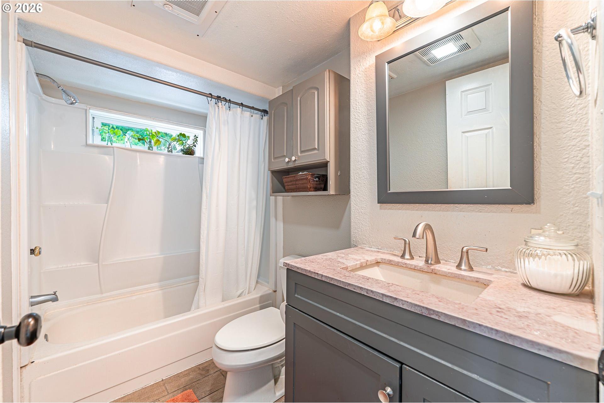 1415 South Bertelsen Road, Unit 40 Eugene, OR 97402 - Photo 22 of 24 Gallery Image 22