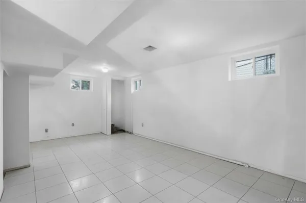 $1,185,000 | 313 Sixth Avenue, Pelham, NY 10803