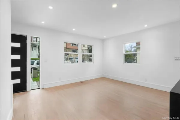 $1,185,000 | 313 Sixth Avenue, Pelham, NY 10803