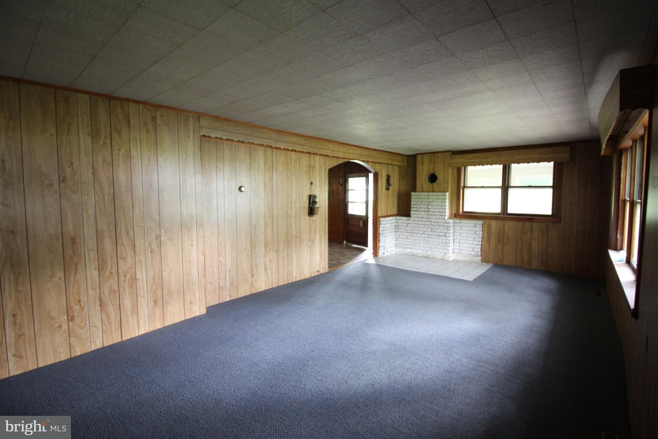 5591 Chambers Hill Road Harrisburg, PA 17111 - Photo 3 of 13 Gallery Image 3