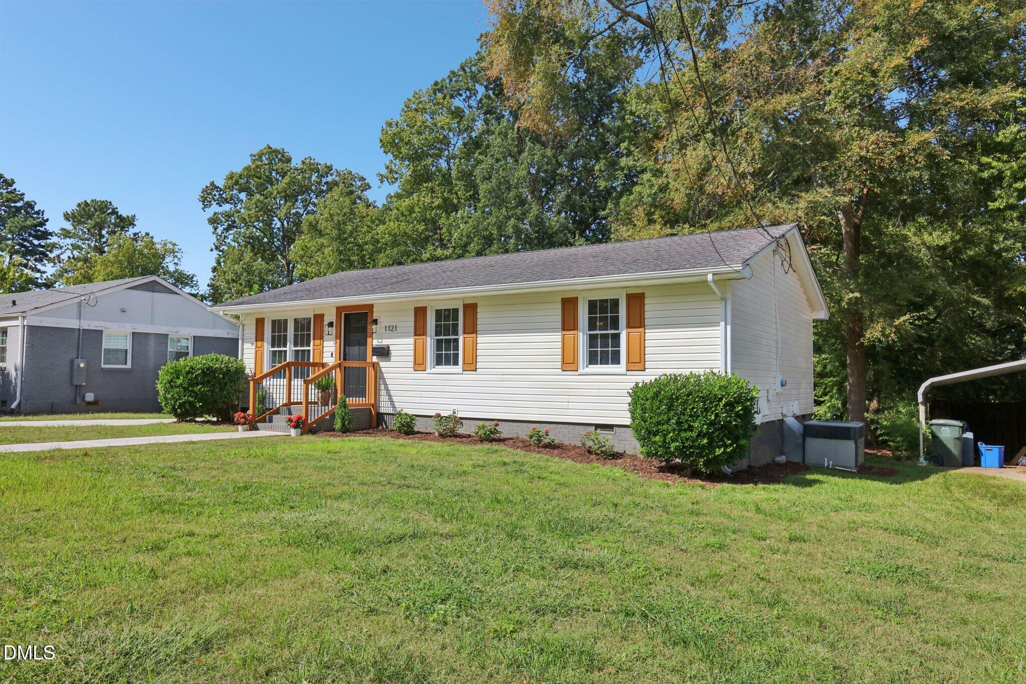 1121 Marlborough Road Raleigh, NC 27610 - Photo 3 of 27 3-web-or-mls-Marlborough Rd-S1009-003