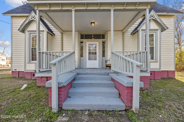 $199,000 | 809 Church Street, Scotland Neck, NC 27874