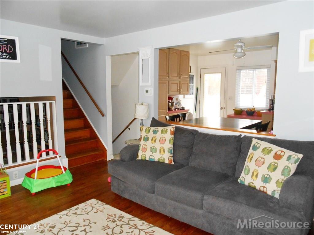 615 Parkdale Avenue Rochester, MI 48307 - Photo 5 of 29