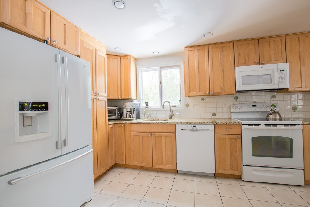 51 Condor Road Sharon, MA 02067 - Photo 6 of 20 Gallery Image 6