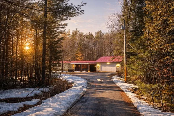 $219,000 | 24 Conejo Lane, Buckfield, ME 04220