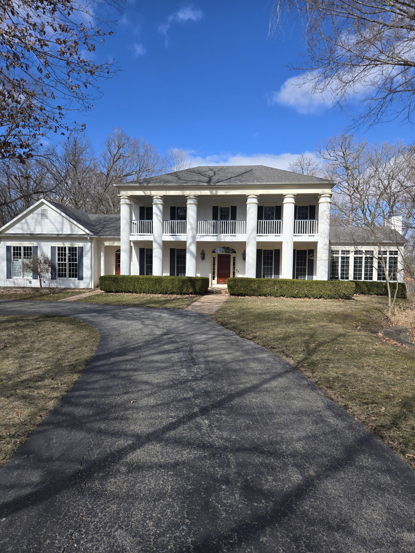 4090 South Lake Court Decatur, IL 62521 - Photo 1 of 56