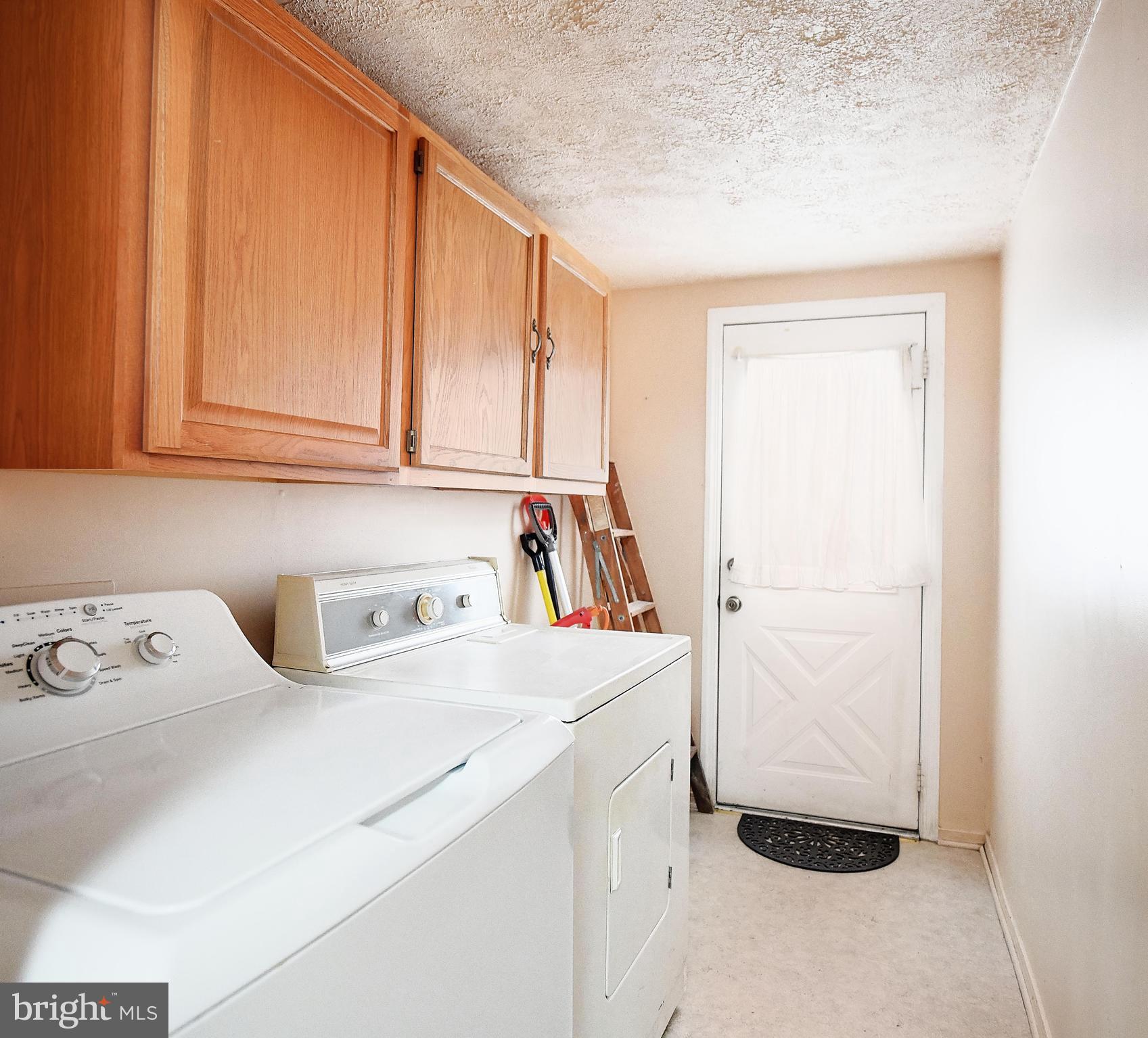 7036 Dunbar Road Dundalk, MD 21222 - Photo 11 of 21 Laundry Room
