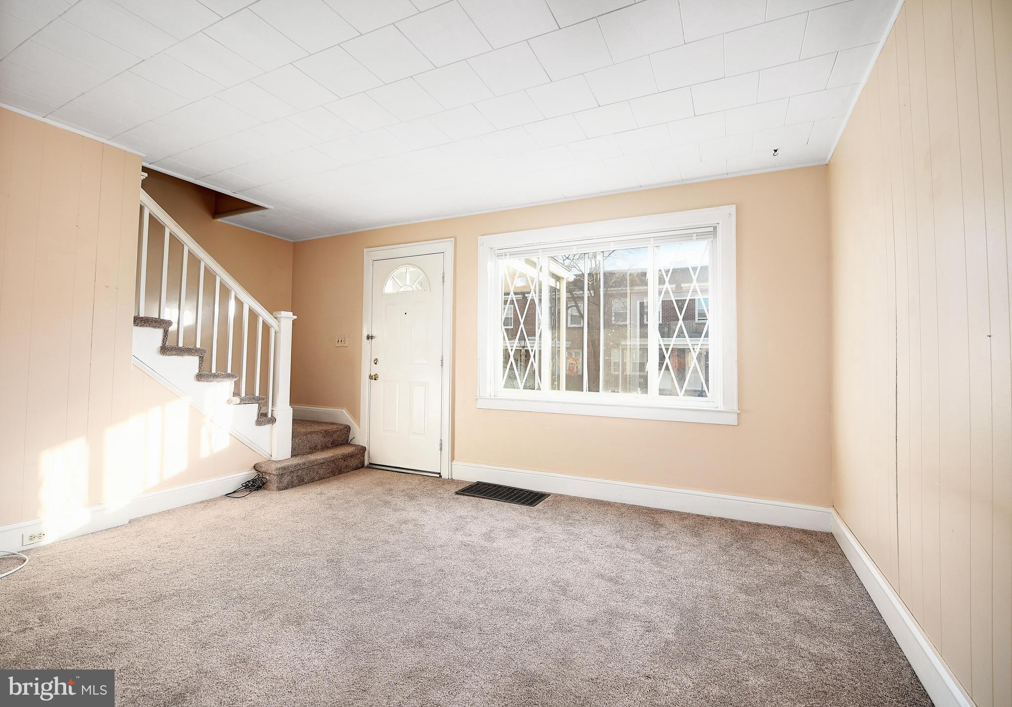 7036 Dunbar Road Dundalk, MD 21222 - Photo 4 of 21 Living Room