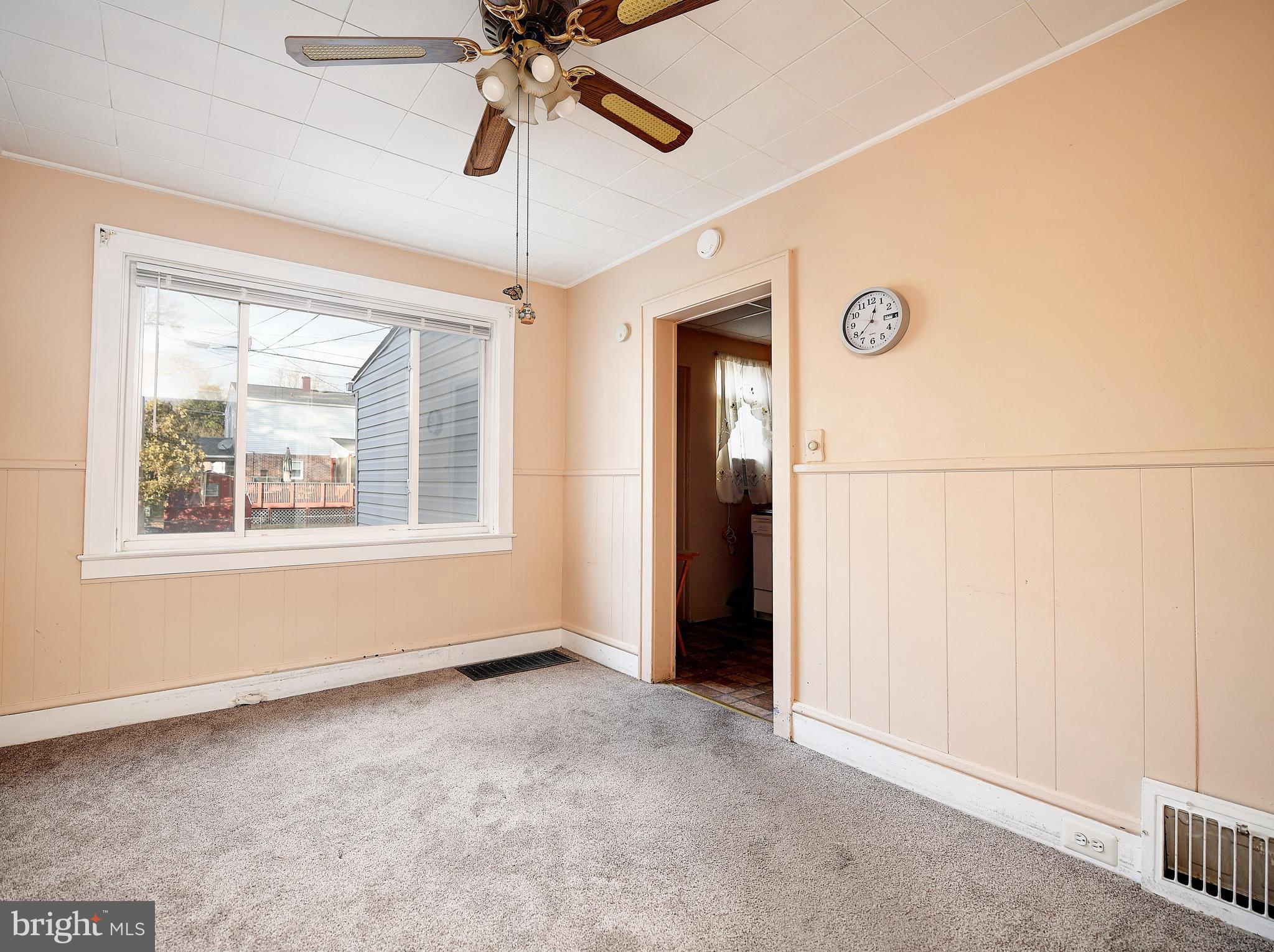7036 Dunbar Road Dundalk, MD 21222 - Photo 6 of 21 Dining Room