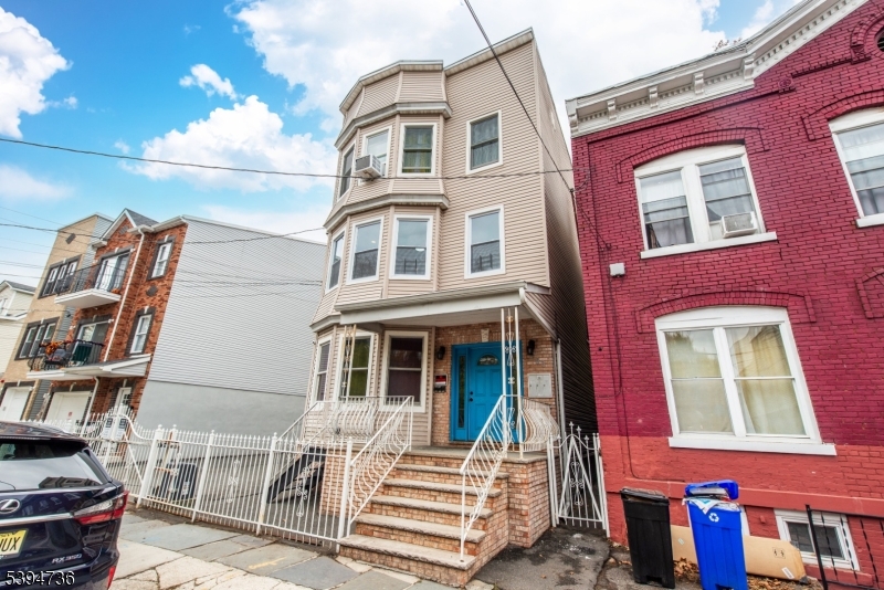 263 South 10th Street Newark, NJ 07103 - Photo 2 of 22 a front view of a multi story residential apartment building