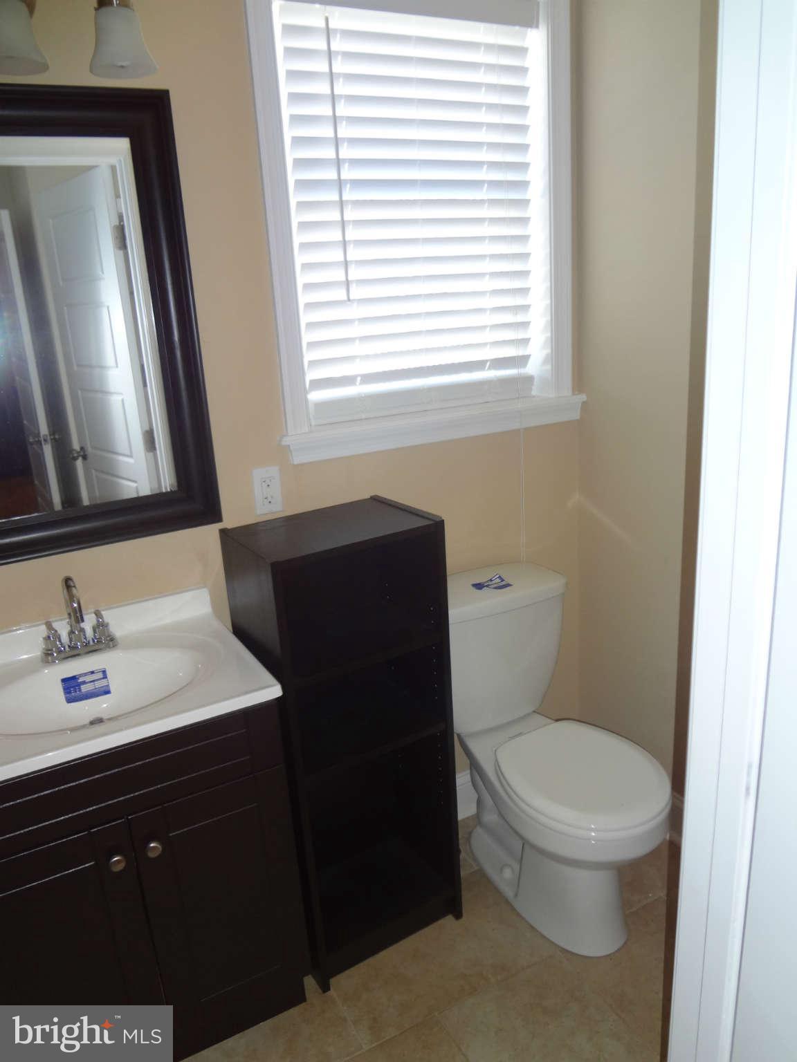 29 Flagship Road Baltimore, MD 21222 - Photo 7 of 13 Bath