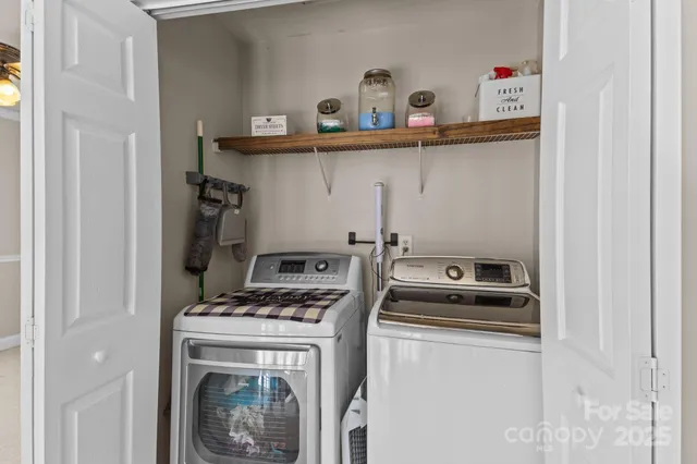 $465,000 | 1930 Wilburn Park Lane Northwest, Charlotte, NC 28269