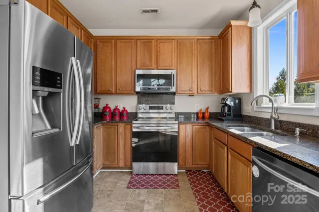 $465,000 | 1930 Wilburn Park Lane Northwest, Charlotte, NC 28269