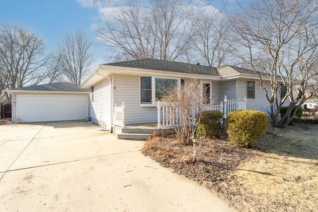 $280,000 | 1327 Timberline Drive, Joliet, IL 60431