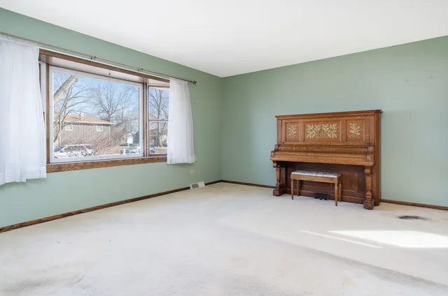 $280,000 | 1327 Timberline Drive, Joliet, IL 60431