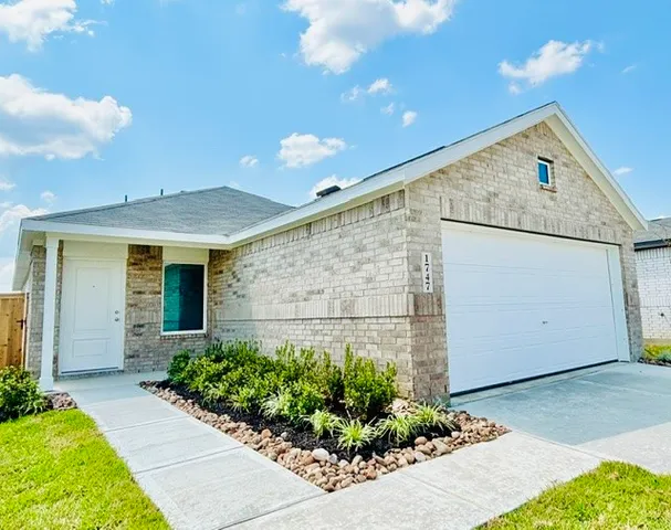 $1,795 | 1747 West Stroker Road, Crosby, TX 77532