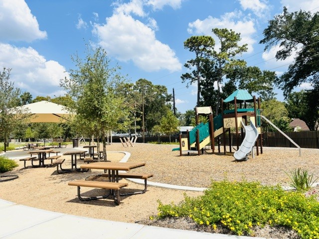 1747 West Stroker Road Crosby, TX 77532 - Photo 40 of 42 Community playground area