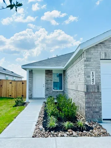 $1,795 | 1747 West Stroker Road, Crosby, TX 77532