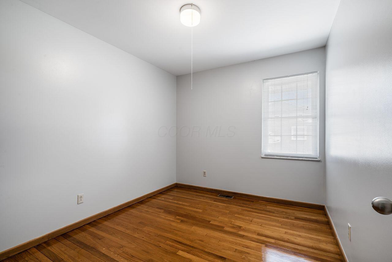 2852 Longfield Road Columbus, OH 43204 - Photo 12 of 57 R_2852_Longfield_Rd_71