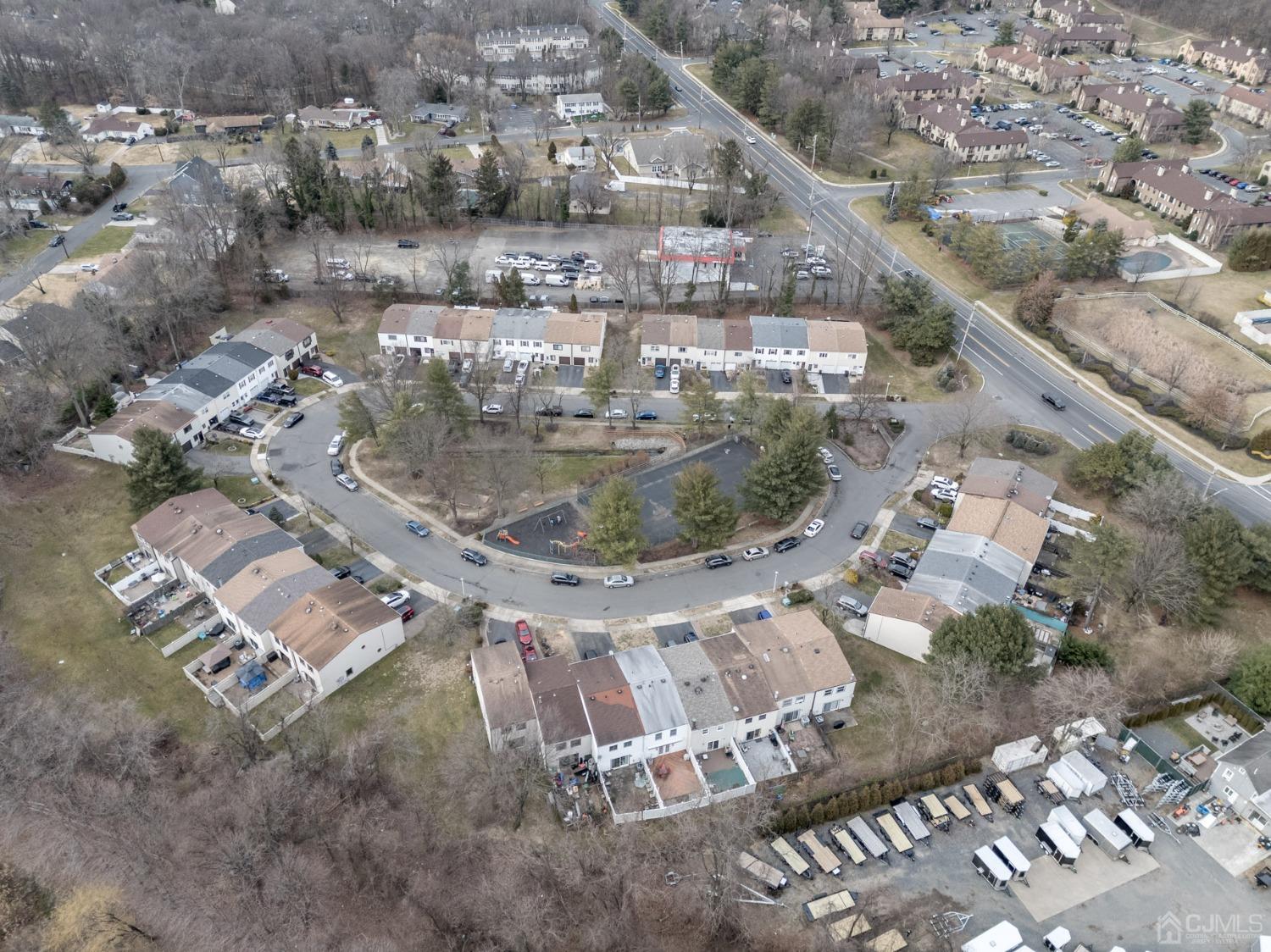 607 Randall Way Aberdeen, NJ 07747 - Photo 33 of 35