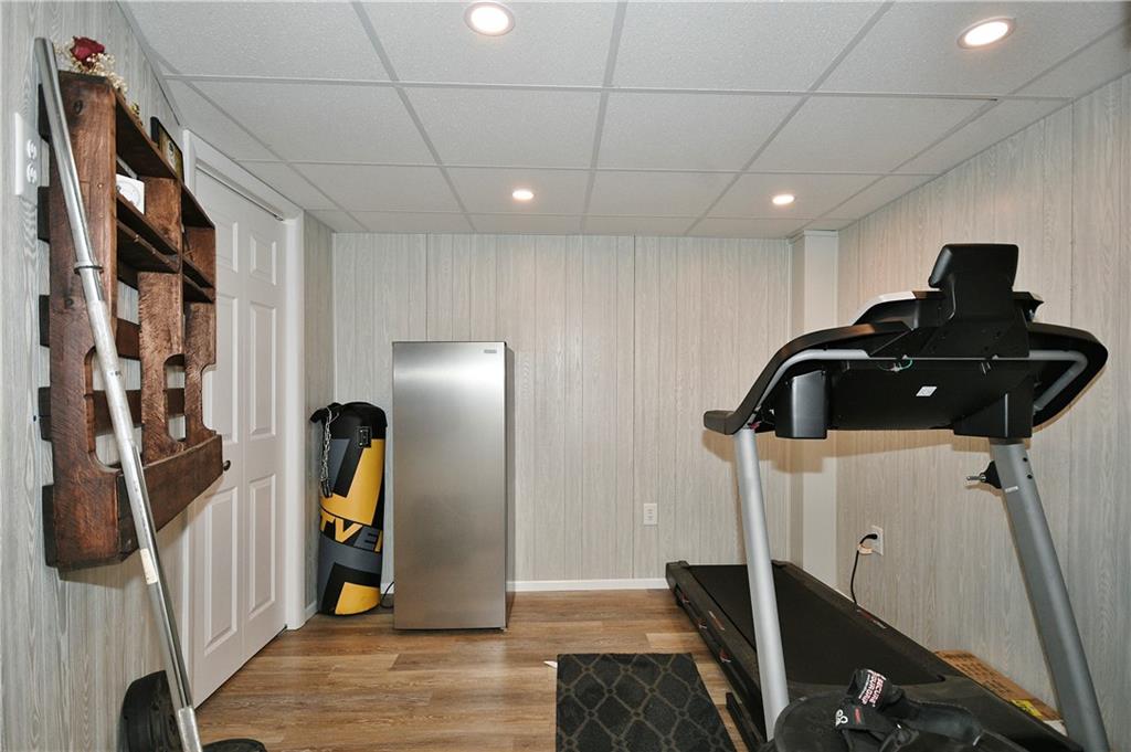 3149 Laurel Ridge Circle Bridgeville, PA 15017 - Photo 12 of 16 Gallery Image 12