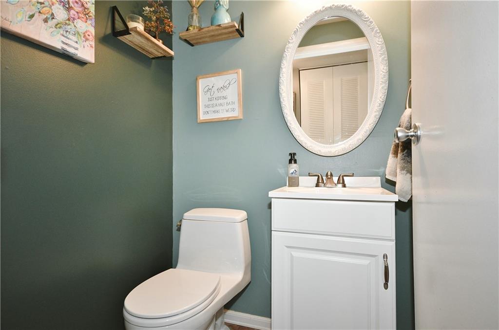 3149 Laurel Ridge Circle Bridgeville, PA 15017 - Photo 8 of 16 Gallery Image 8