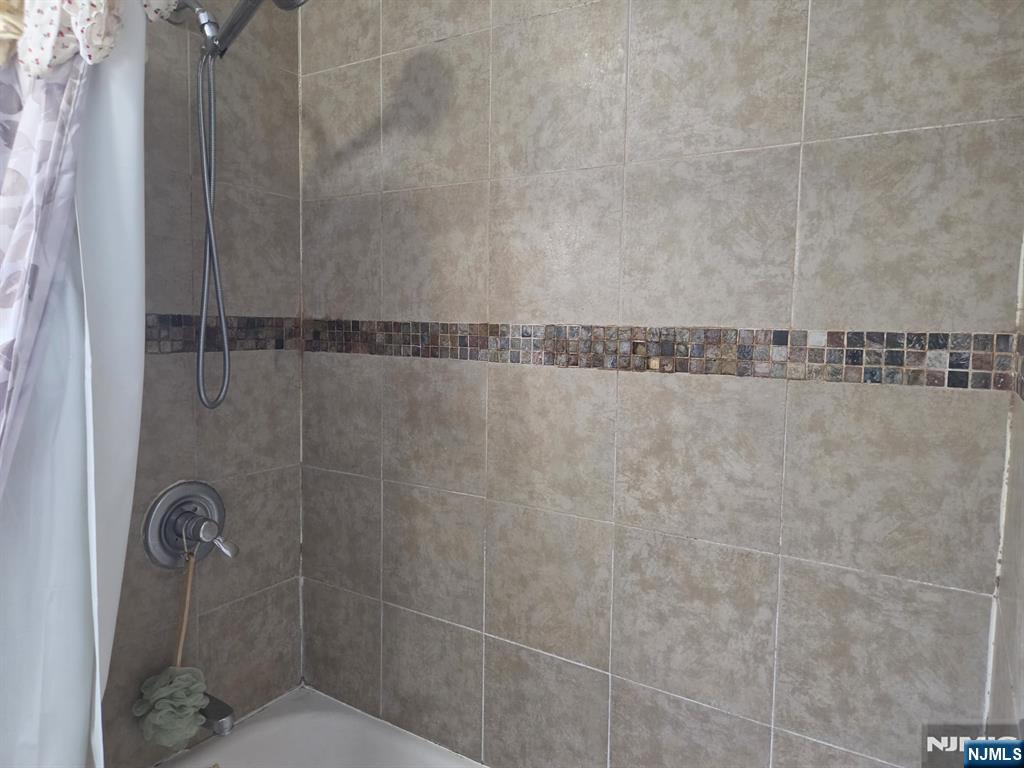283 Paterson Avenue, Unit 2 East Rutherford, NJ 07073 - Photo 7 of 15