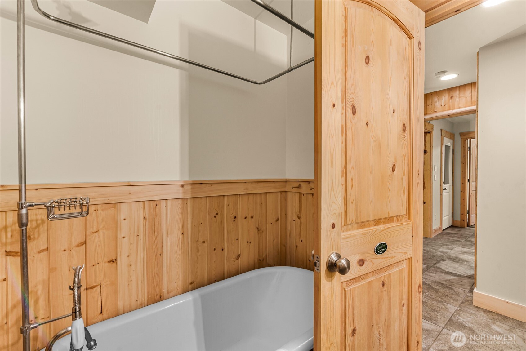 3888 Camas Creek Road Peshastin, WA 98847 - Photo 33 of 40 a bathroom with a tub and a shower