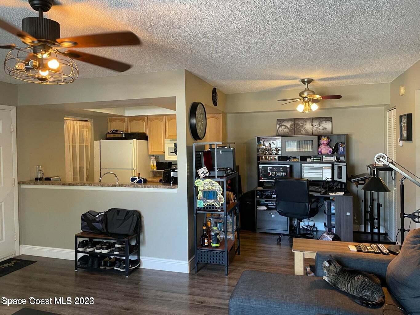 596 North Wickham Road, Unit 44 Melbourne, FL 32935 - Photo 5 of 12 Dining_Kitchen